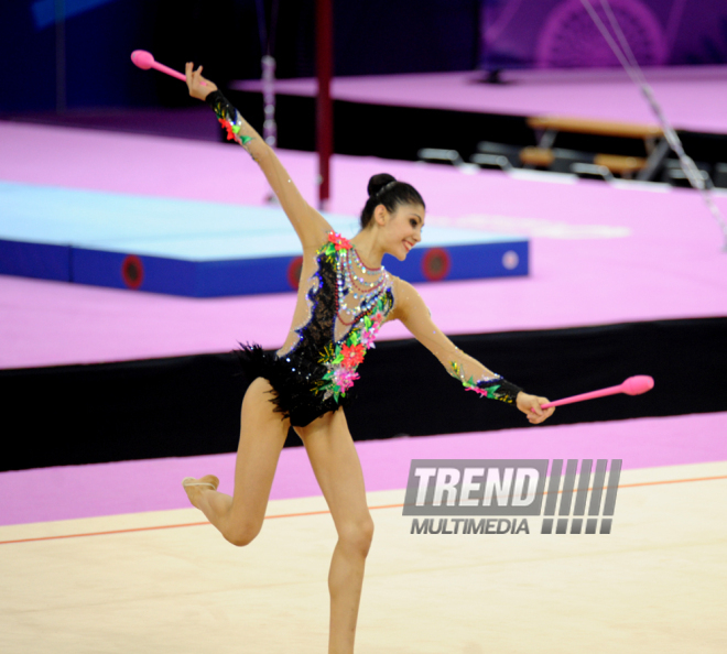 Azərbaycanlı gimnast Avropa Oyunlarında bədii gimnastika üzrə fərdi yarışların finalına çıxıb. Bakı, Azərbaycan, 19 iyun 2015